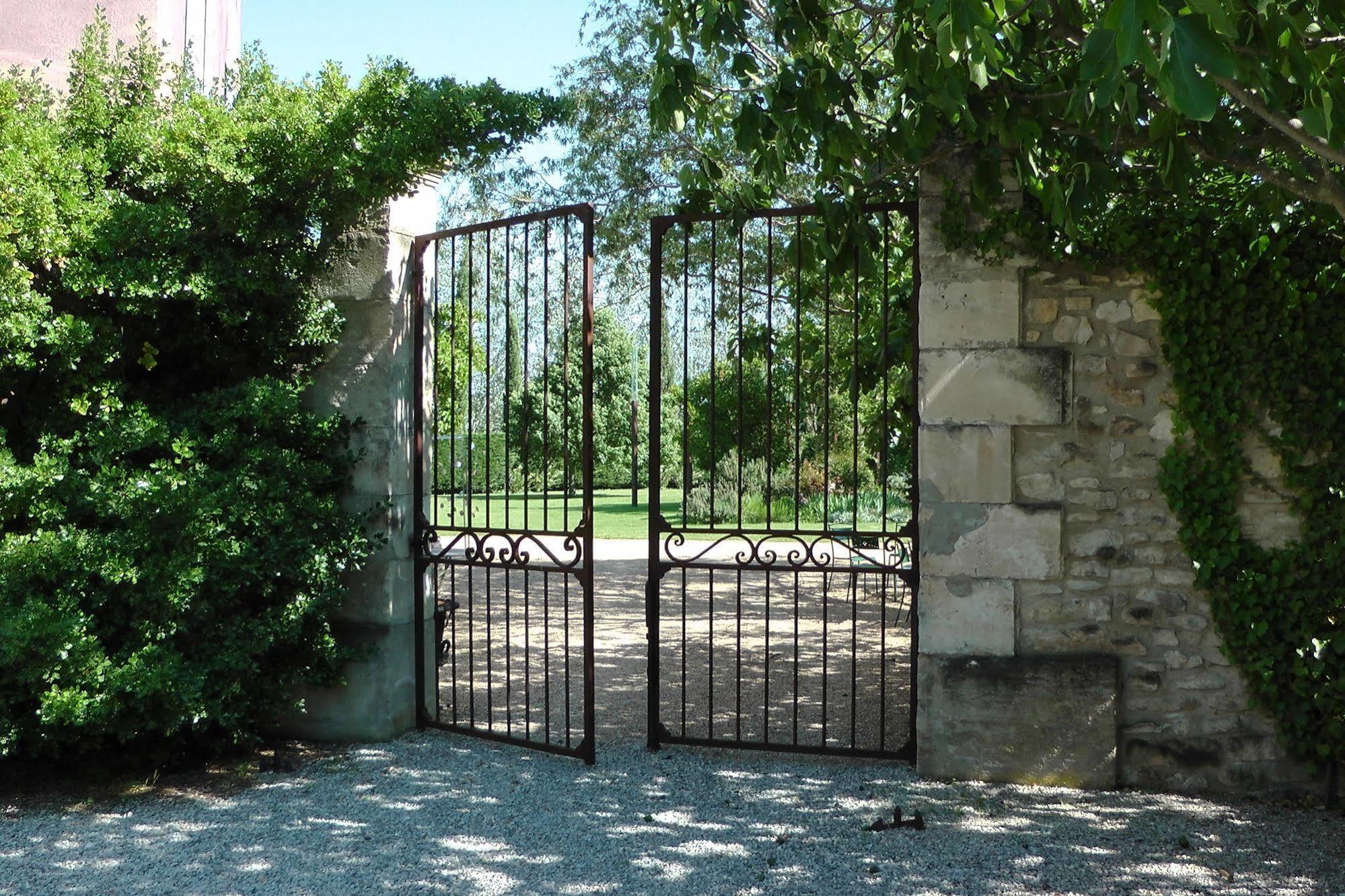 Bastide Rose Hotell Le Thor Exteriör bild