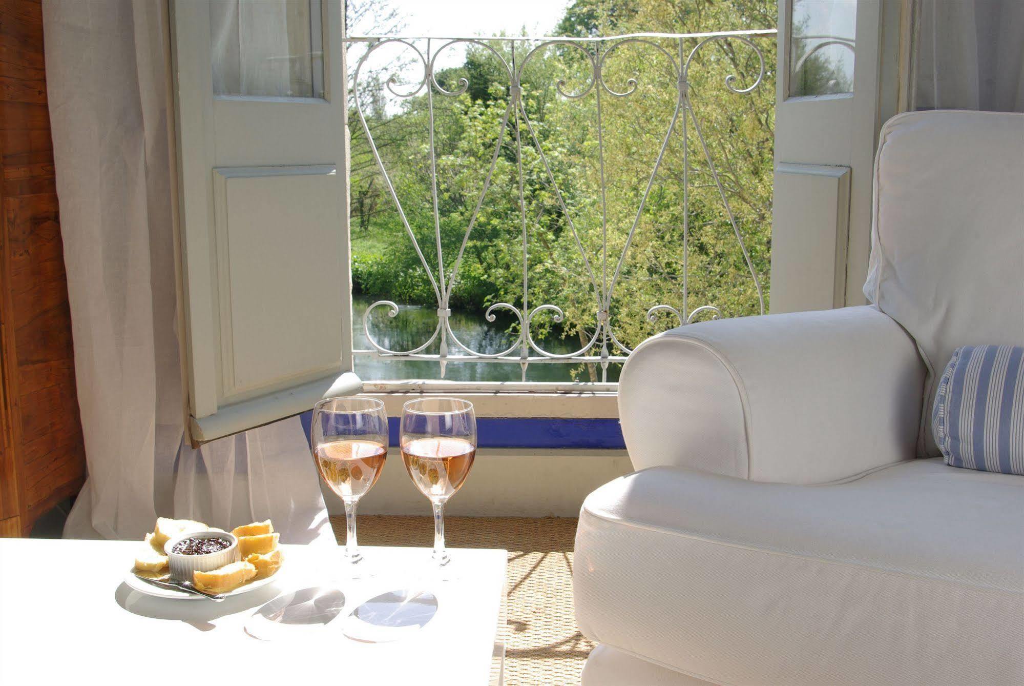 Bastide Rose Hotell Le Thor Exteriör bild
