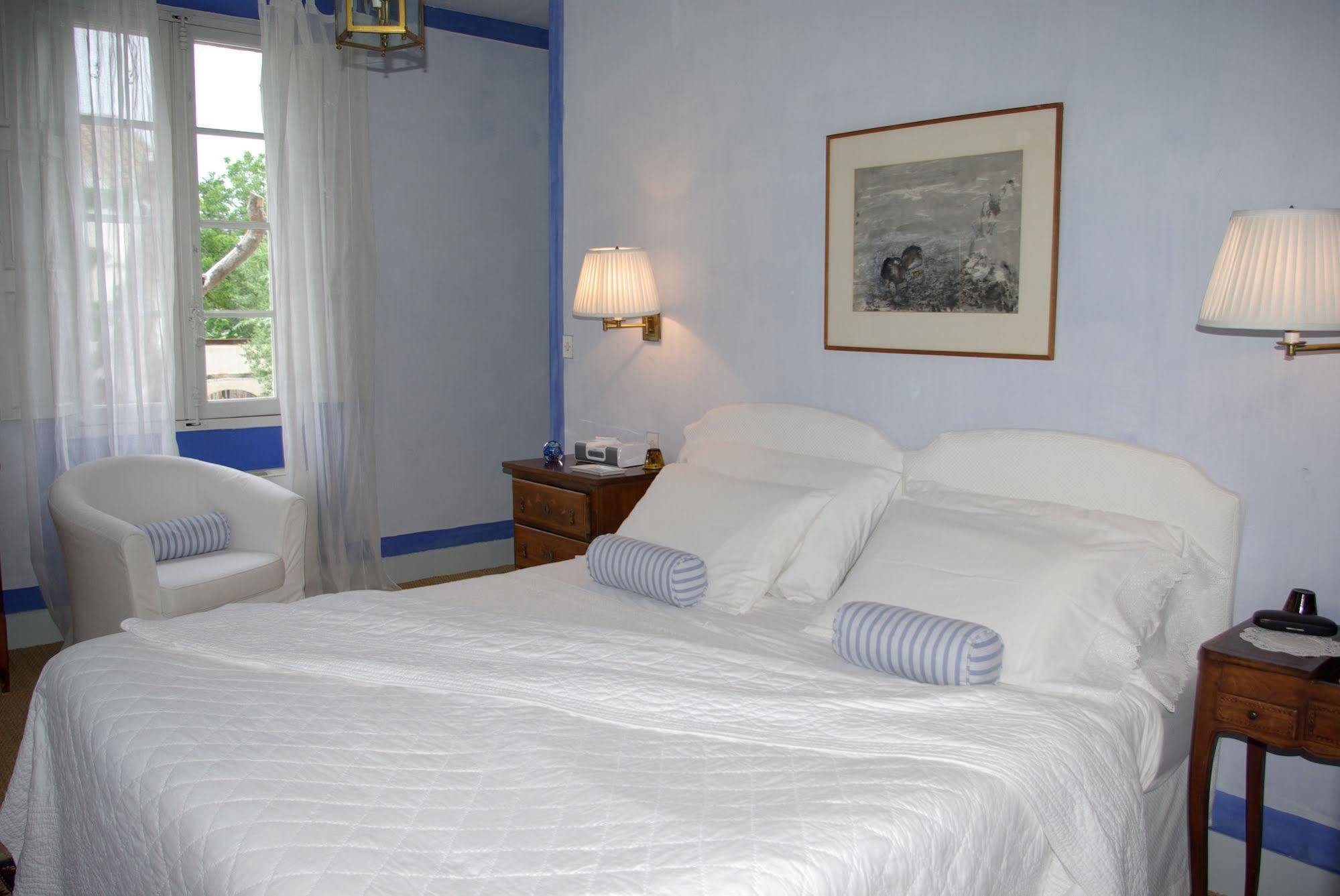 Bastide Rose Hotell Le Thor Exteriör bild